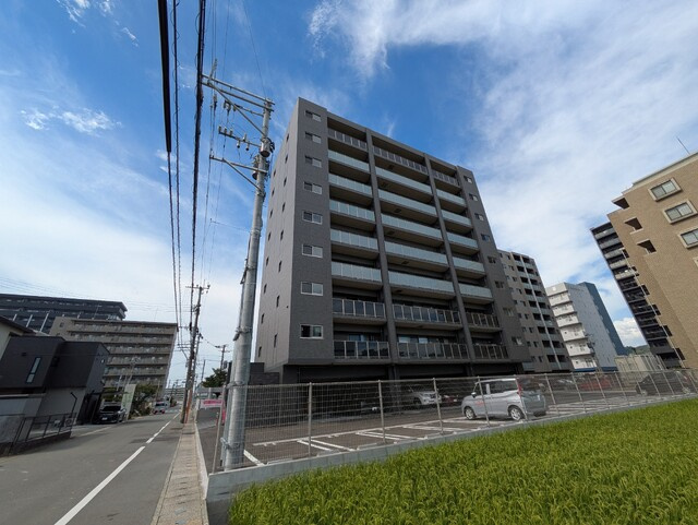 メルディアキューブ桜並木の外観