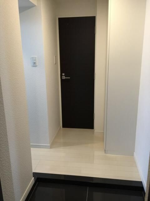 スカイコート板橋本町Ⅱの玄関