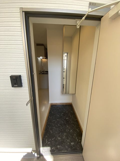 フラミンガム武庫之荘の玄関