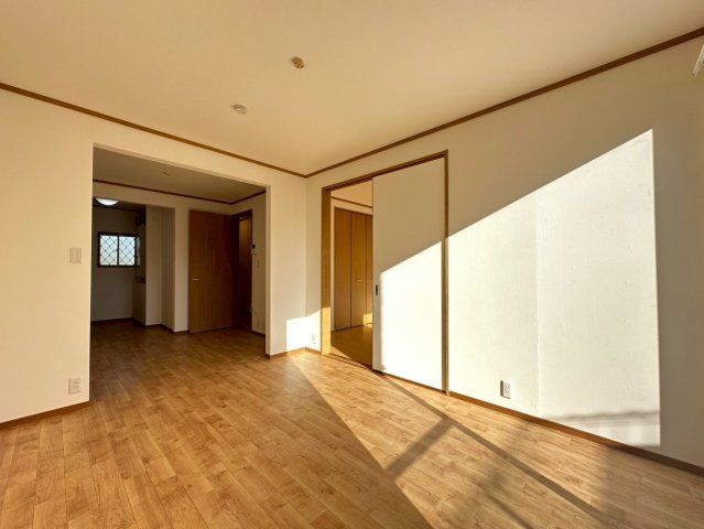 パークハイツ　深井の居間・リビング
