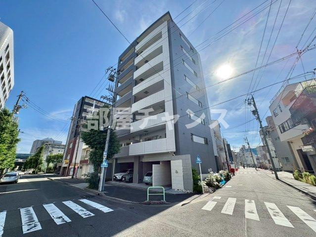 アクアブルーの外観