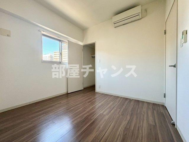 アクアブルーの寝室