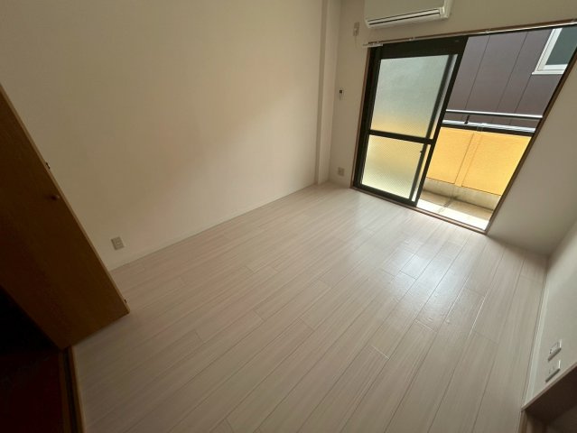 アローフィールドの洋室
