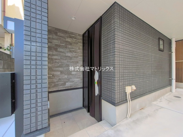 板橋区上板橋1丁目　快適な住環境　駅近×コンパクト住宅　限定1棟の玄関