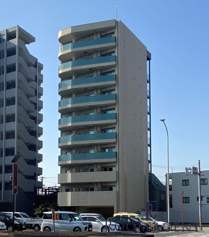 ラフォーレ金山の外観