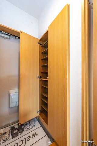 ブレイン裾花の玄関