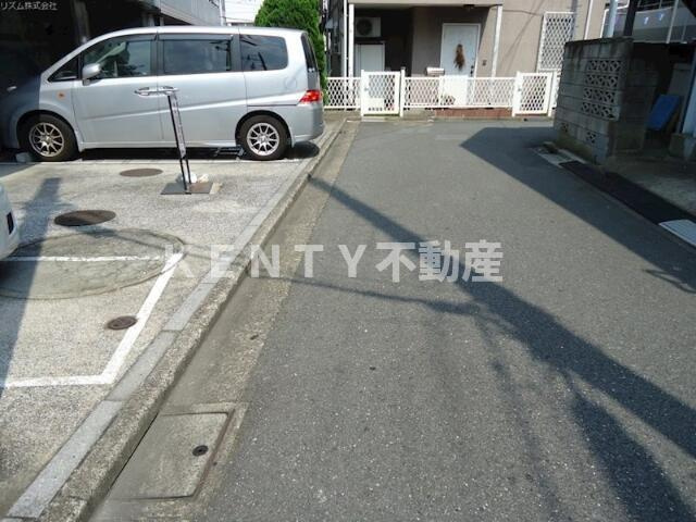 【駐車場】 | ステーションプラザ多摩川 | 駐車スペースもあります