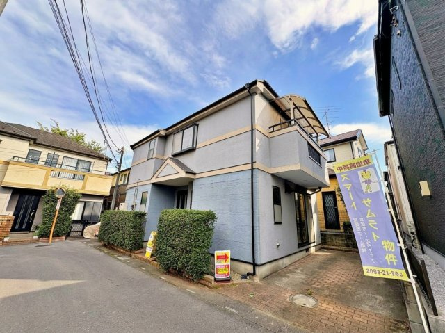 《仲介手数料半額》富士見市渡戸3丁目　中古一戸建住宅の外観|富士見市にある東武東上線ふじみ野駅まで徒歩18分、バスも利用可能です。平成11年築の広々とした4LDKリフォーム済み中古住宅。スーパー・コンビニも徒歩7分内にあり生活便利です。