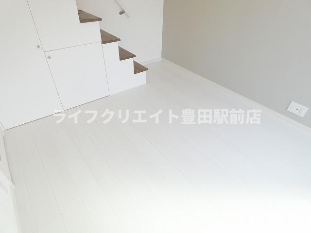 レネットメルル百草園の居間・リビング