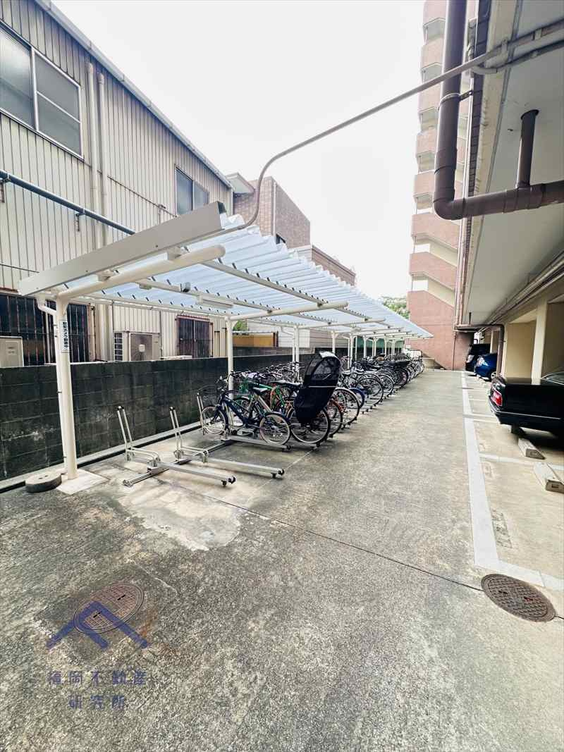 東峰マンション博多駅東の駐輪場
