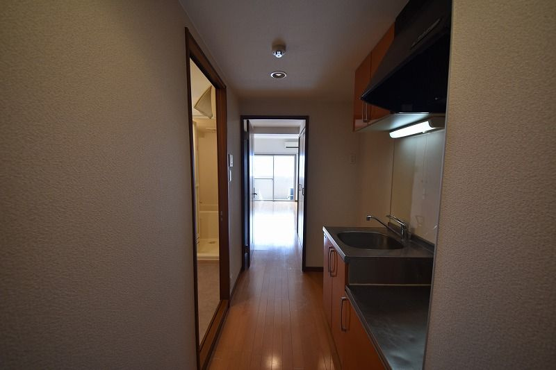 福岡市南区横手南町の賃貸マンションの玄関
