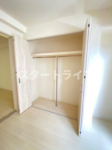 大阪市東淀川区西淡路４丁目の賃貸マンションの収納