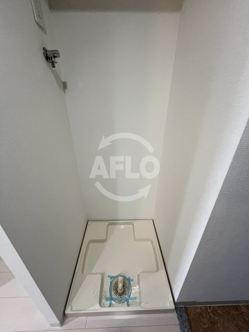 Luxe新大阪EAST Iの洗面所|Luxe新大阪EAST I　洗濯パン