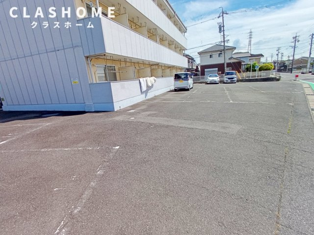 ノーブルハウス坂　　刈谷市近郊の賃貸はクラスホーム刈谷店ブルハウス坂の駐車場