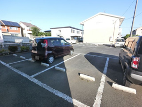 【駐車場】