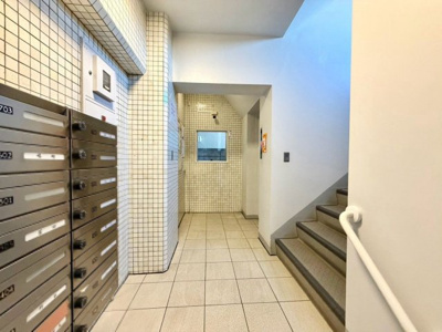 【設備】 | アーバンス長居 | ユニットバス新調！綺麗なお風呂で一日の疲れもゆっくり癒せますね！浴室乾燥機付です！雨の日でもお洗濯が出来るのはポイントですね♪