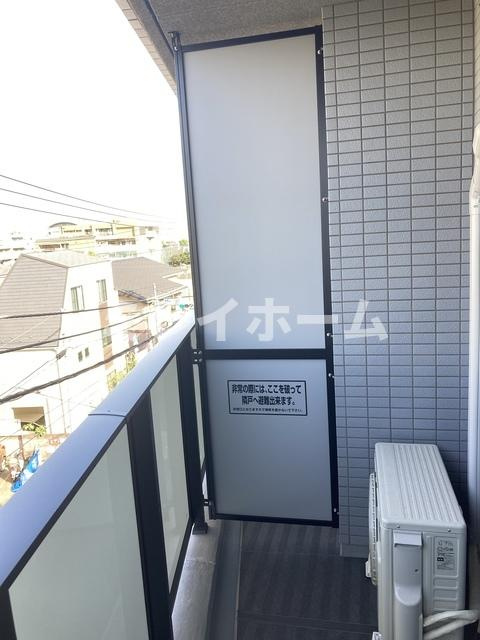コンポジット南雪谷のバルコニー