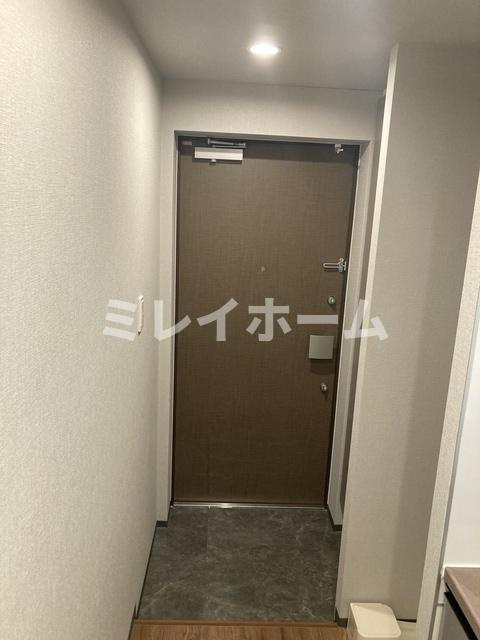 コンポジット南雪谷の玄関