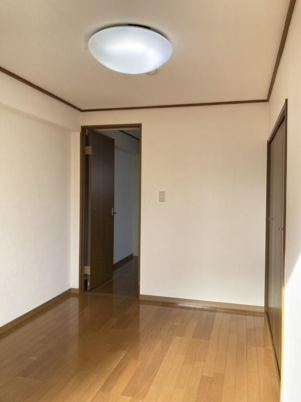 エレガンス仙川の寝室