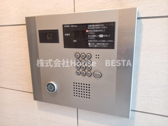 S-FORT神戸小河通のエントランス