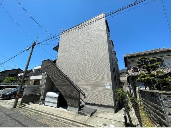 カミノサントゥアリオの外観