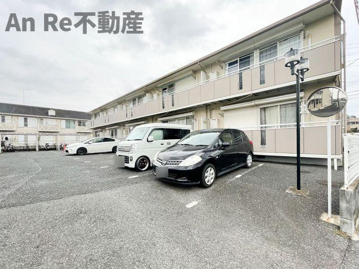 リバーサイド　Ｂの駐車場