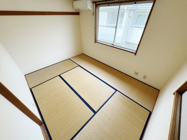 中通メゾネットの和室