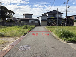 【前面道路含む現地写真】