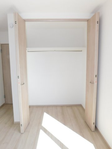 名古屋市緑区兵庫２丁目の新築一戸建の収納|◇クローゼット◇　　全居室に洋服や大きな荷物が片付くクローゼット完備！