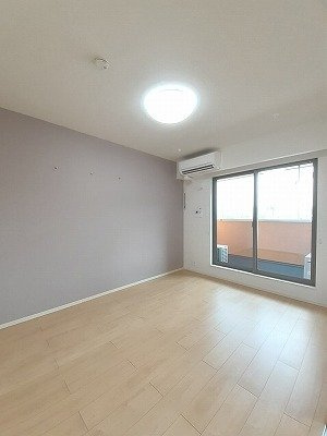 ダウンタウンヒルズの内装|内装は落ち着いています