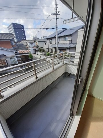クラール観光町Ａのバルコニー|暖かな日差しのふりそそぐバルコニー