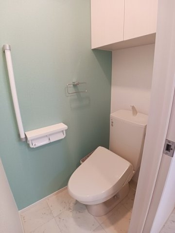 ＪＡＤＡ　Ｈｏｕｓｅ滝宮Ｈのトイレ|ゆったりとした空間のトイレです