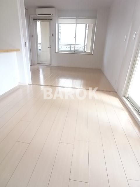 福岡市博多区博多駅南１丁目の賃貸マンションの居間・リビング