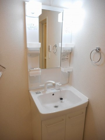 忙しい朝には欠かせない洗面所です