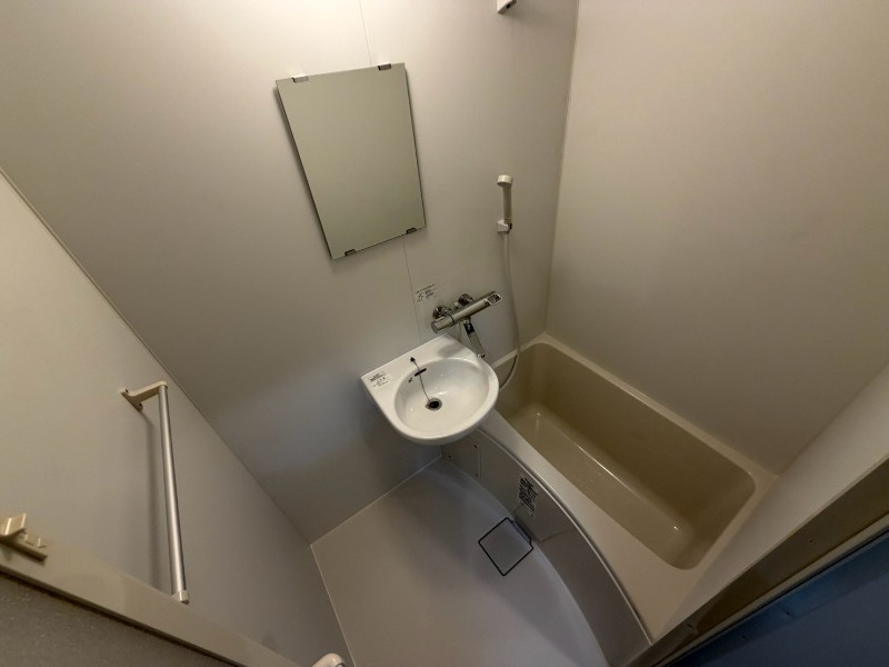 コンパクトで使いやすいお風呂です