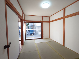 落ち着いた雰囲気の和室付きです