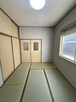 こちらのリビングで趣味の時間をお楽しみください
