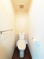 シンプルで使いやすいトイレです