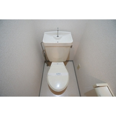 シンプルで使いやすいトイレです