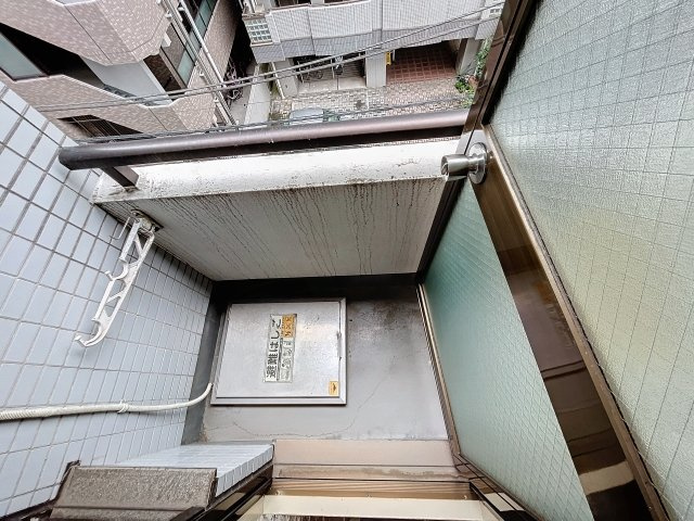 落ち着いた時間を過ごせるバルコニーです