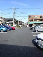 駐車場完備です
