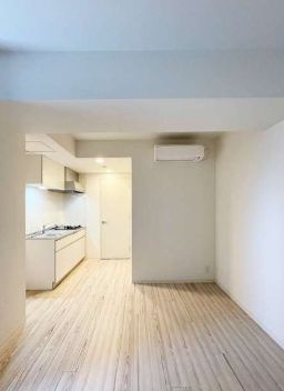 トラバース門前仲町の居間・リビング|使いやすい居間です