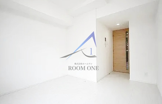 PREMIUM CUBE 中野新橋の居間・リビング|洋室のお部屋です。