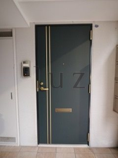 横浜市保土ケ谷区天王町１丁目の賃貸マンションの玄関