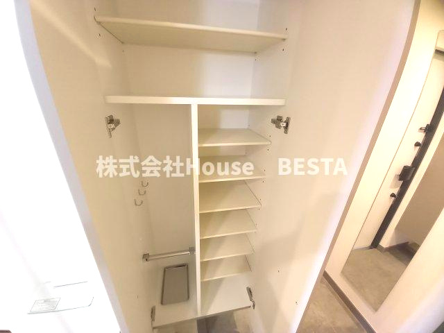 MAISHIN神戸三宮EASTの収納