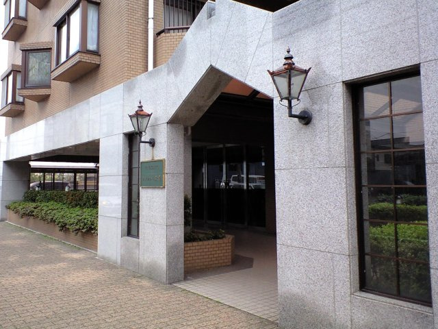 ファインコート東幸のエントランス