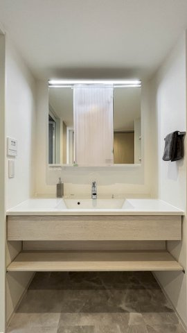 クレストフォルム清澄庭園の独立洗面台|独立洗面台です