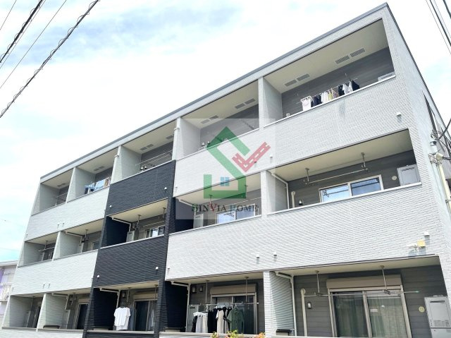 グランパプリカの外観