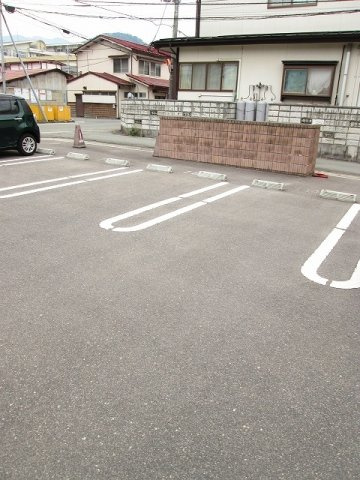 リズブラン　シュードの駐車場|駐車場