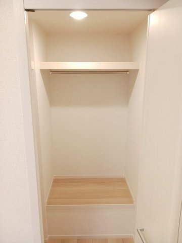 クレイトンハウス新橋Ⅰの収納